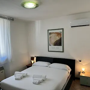 Casa Carlotta Italia